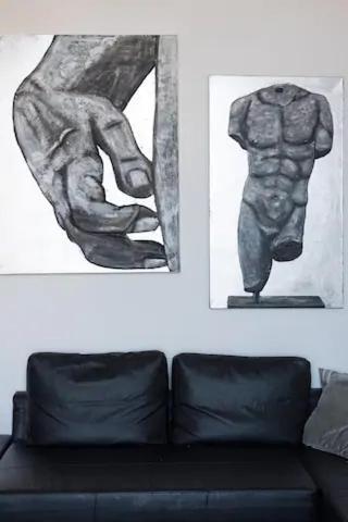 Vesuvius Suite - Elegante Appartamento In Centro Неаполь Экстерьер фото
